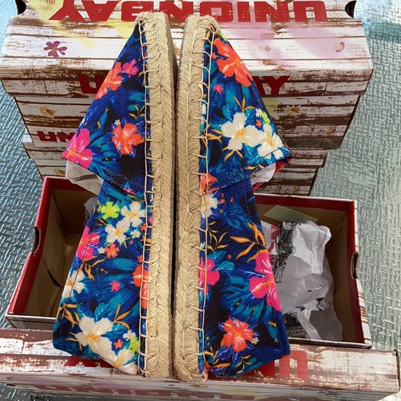 NEW! UNIONBAY FANNIE Tropical Canvas Espadrilles - Picture 5 of 11